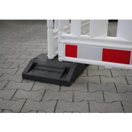 TL base plate for plastic panel fence